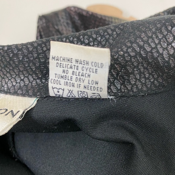 Erin London Faux Snakeskin Button Down Soft Jacket, Size XL, Black Reptile Prin - Picture 5 of 7